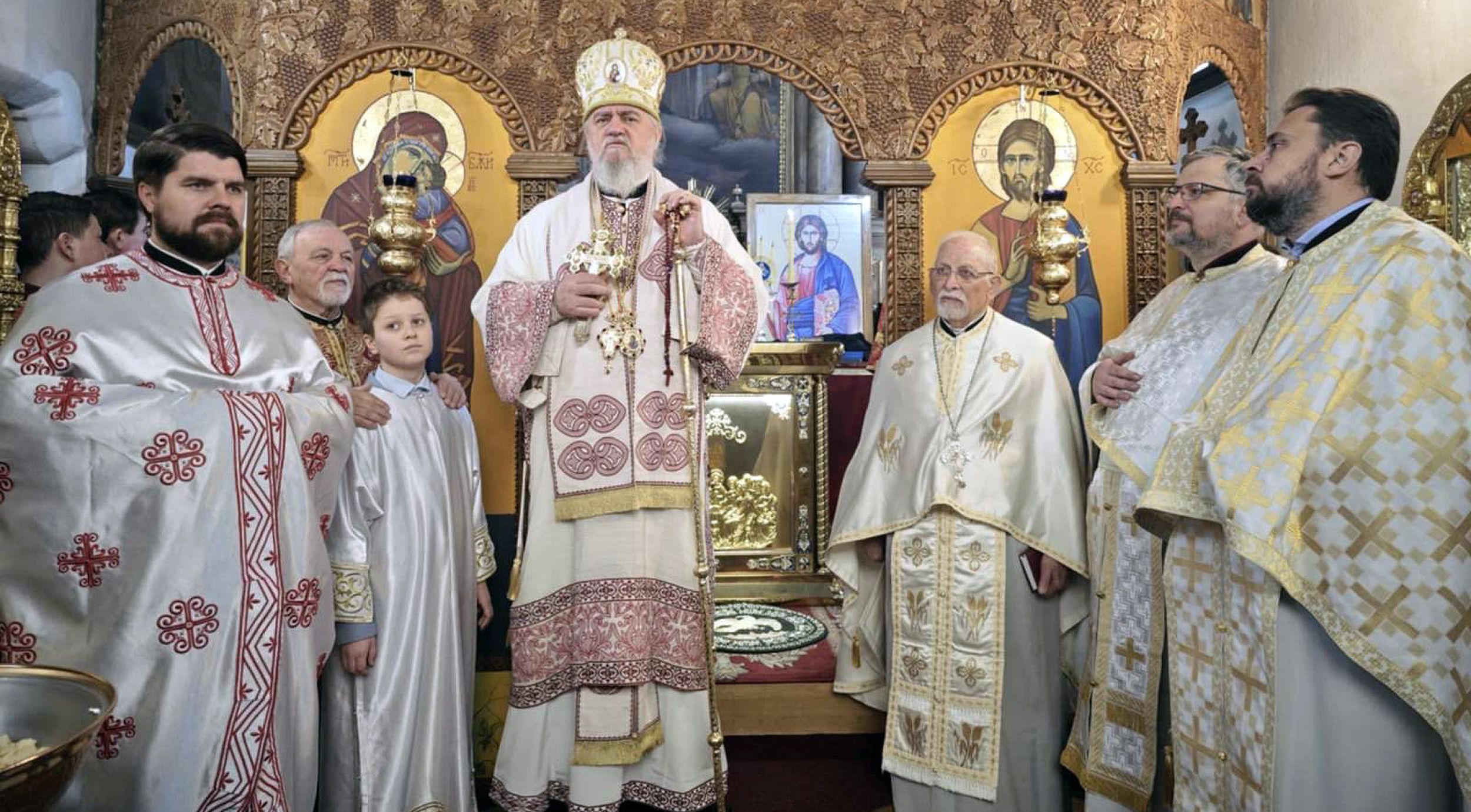 Владика Кирило: Старајмо се да кроз пост и молитву што више стичемо благодати Духа Светог