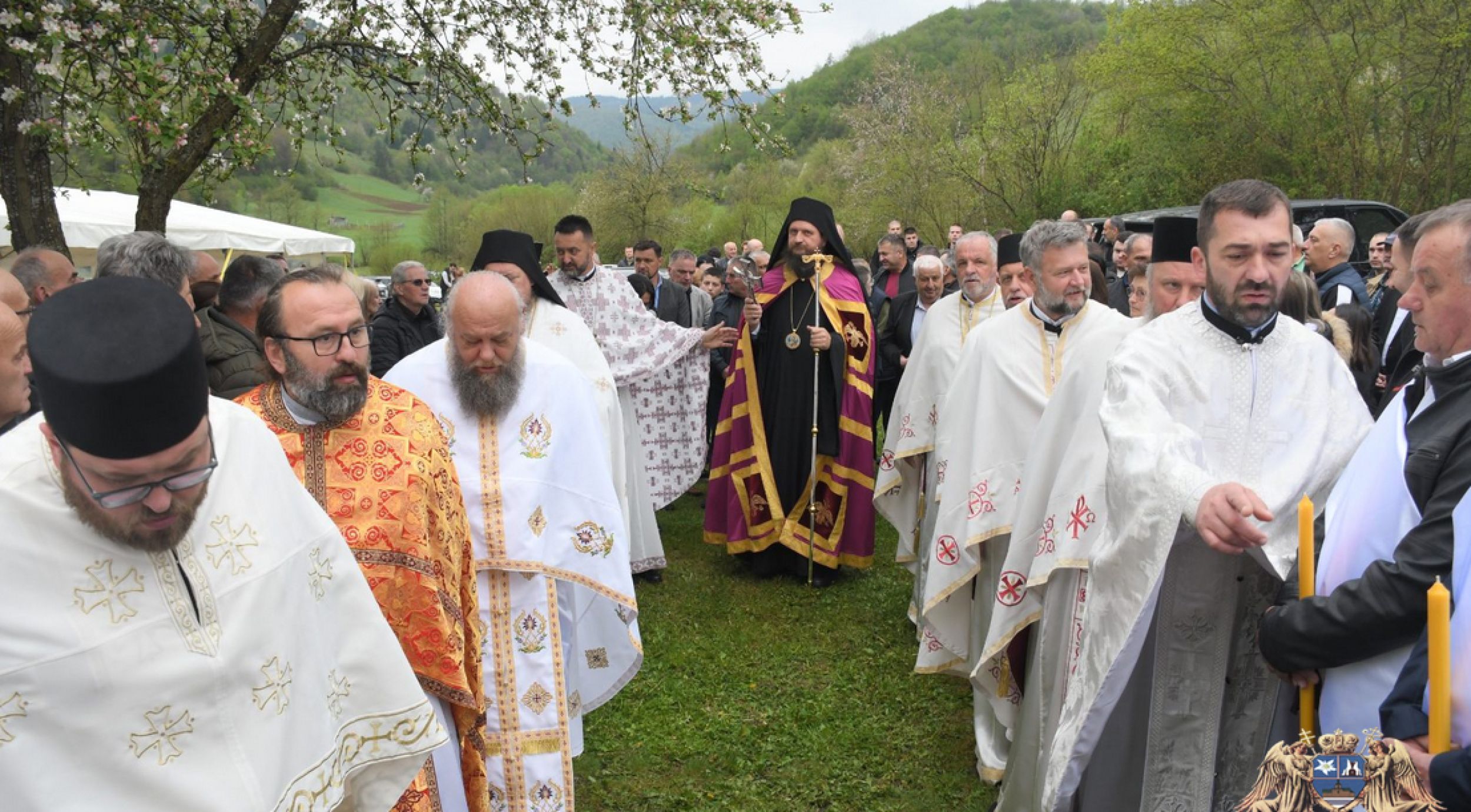 Владика Сергије освештао обновљени храм Светог кнеза Лазара на Комару