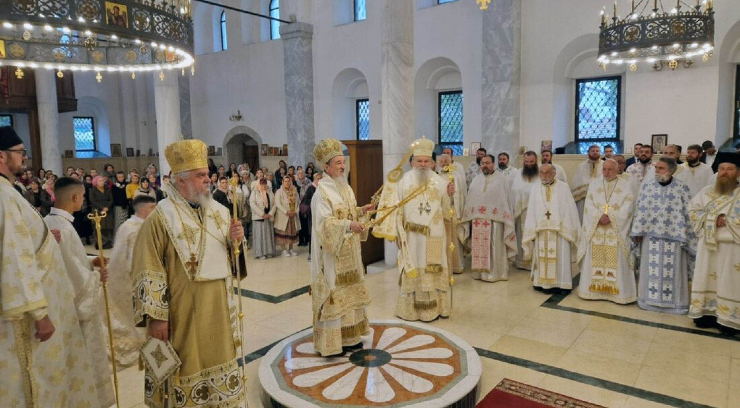 Митрополит Теодосије: Призренска богословија поново сија светлошћу Васкрсења