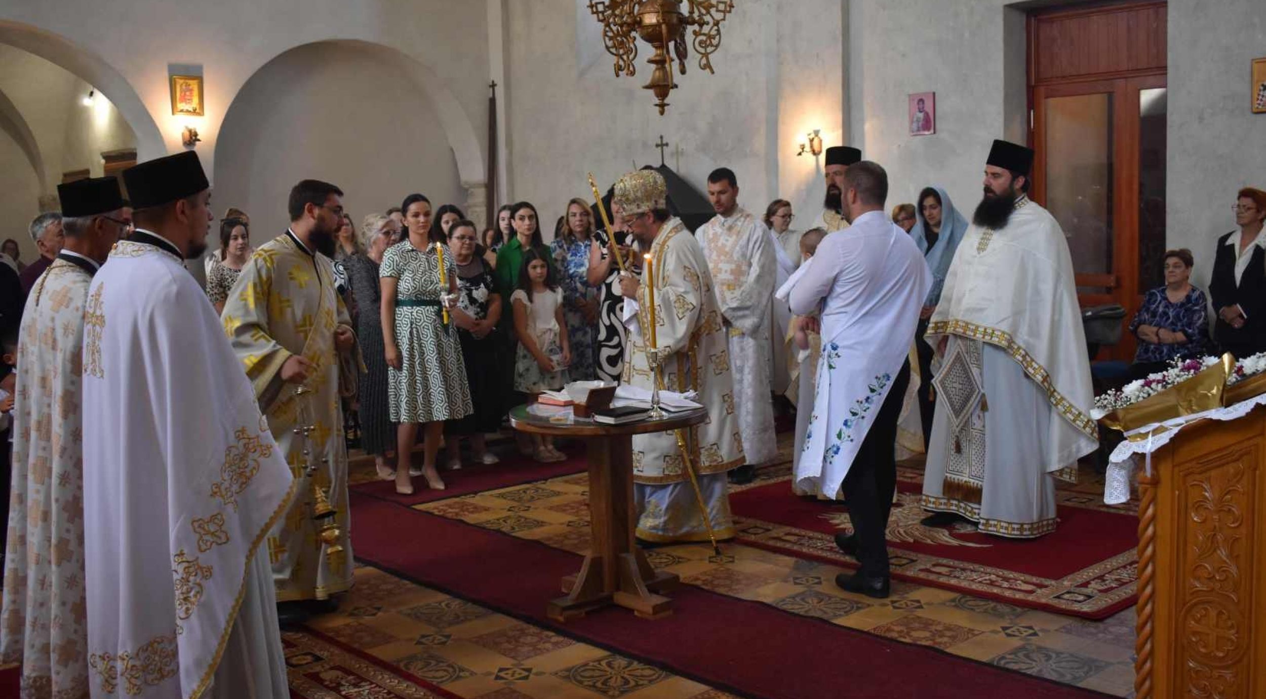 Владика Герасим: Нека нам Христос буде изнад и испред свега
