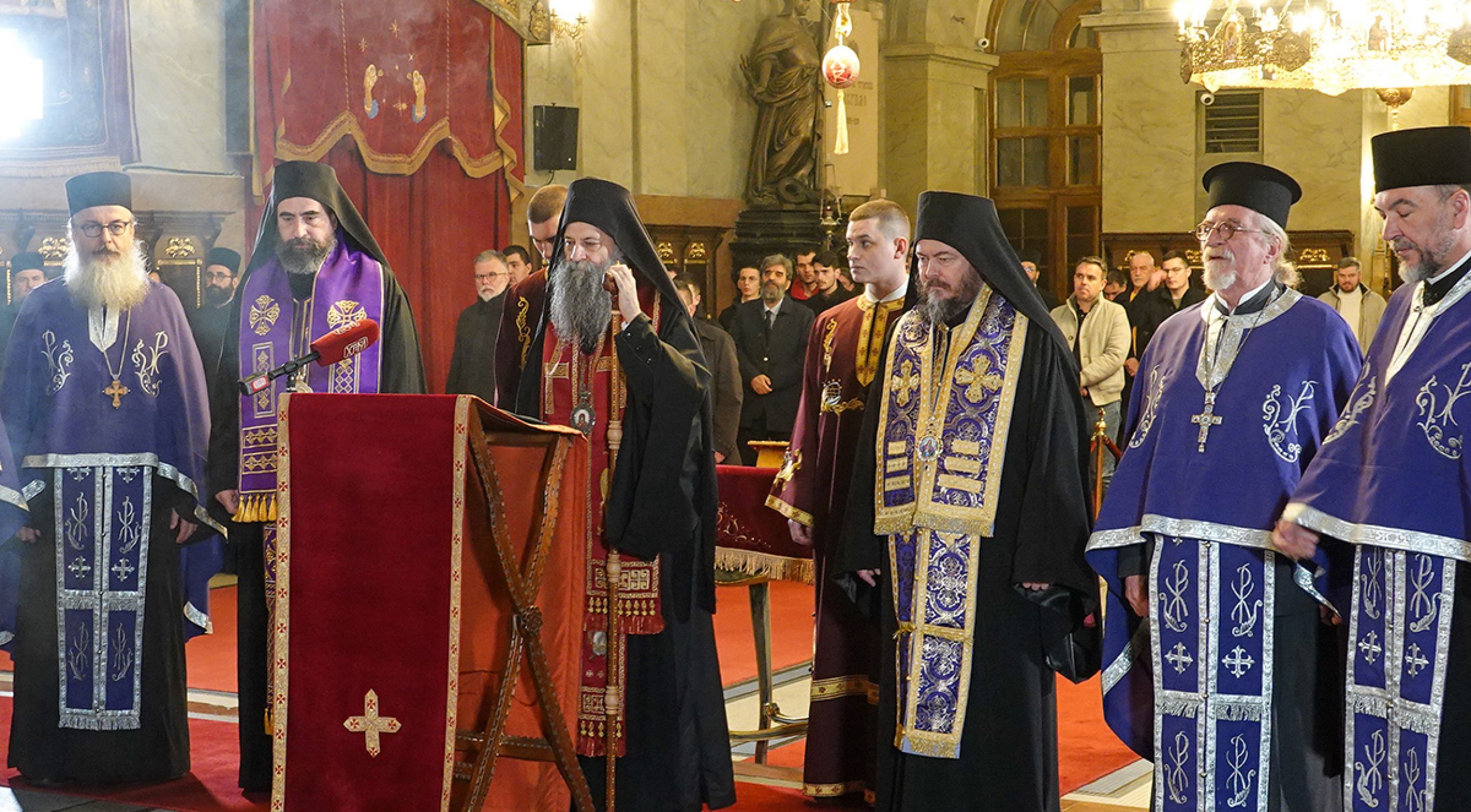 Патриарх Порфирий : Из глубины своего существа мы молим Господа чтобы наш народ остался и выжил в Косово и Метохии 