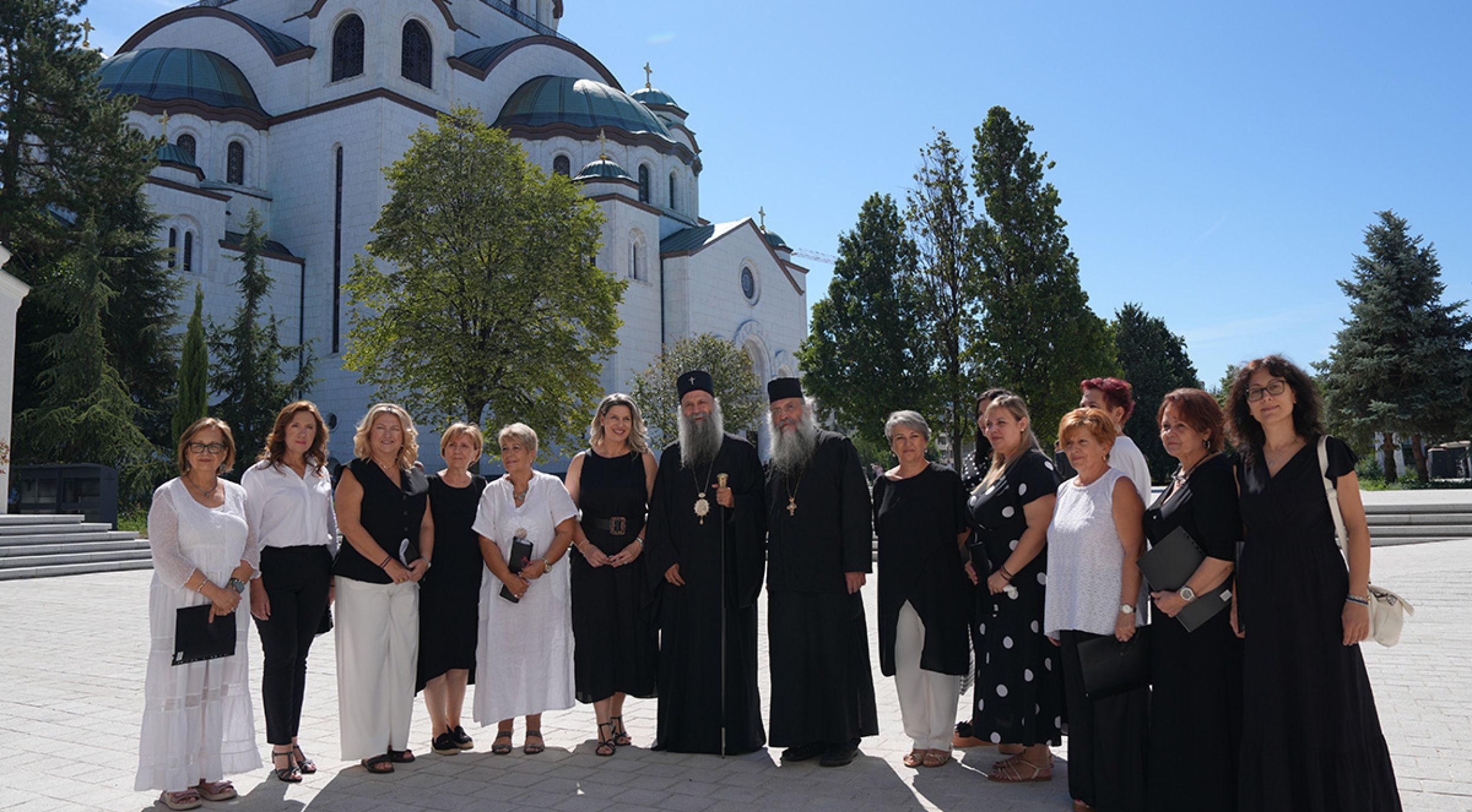 Патриарх Порфирий угостил в Белграде членов греческих церковных хоров