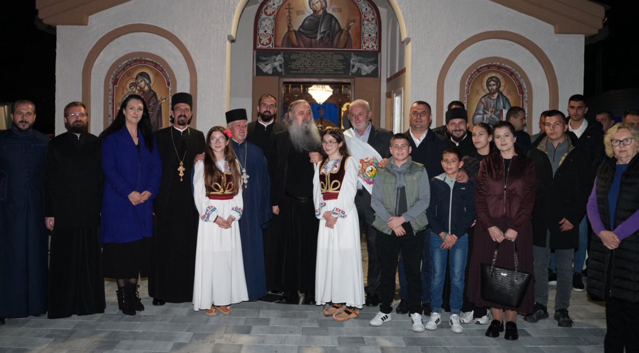 Митрополит Фотије богослужио у Малој Сочаници, Шешлијама и Доњој Бишњи