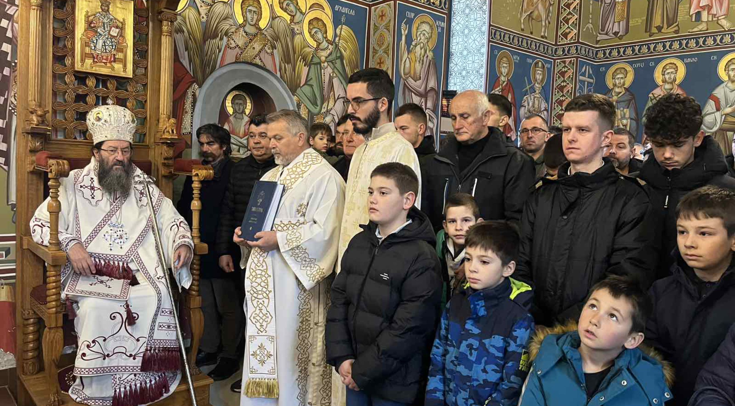 Архијерејска Литургија у храму Светог архангела Гаврила у Гучи