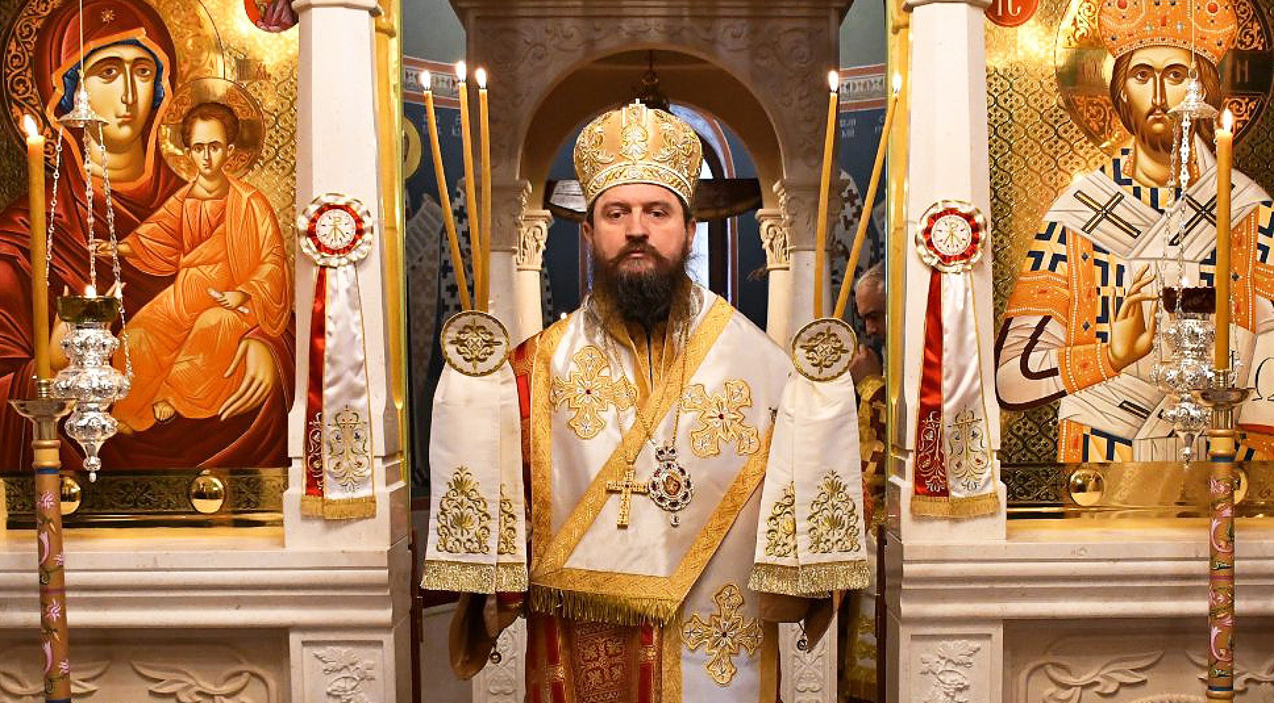 Епископ Сергије: У загрљају Светог Николе