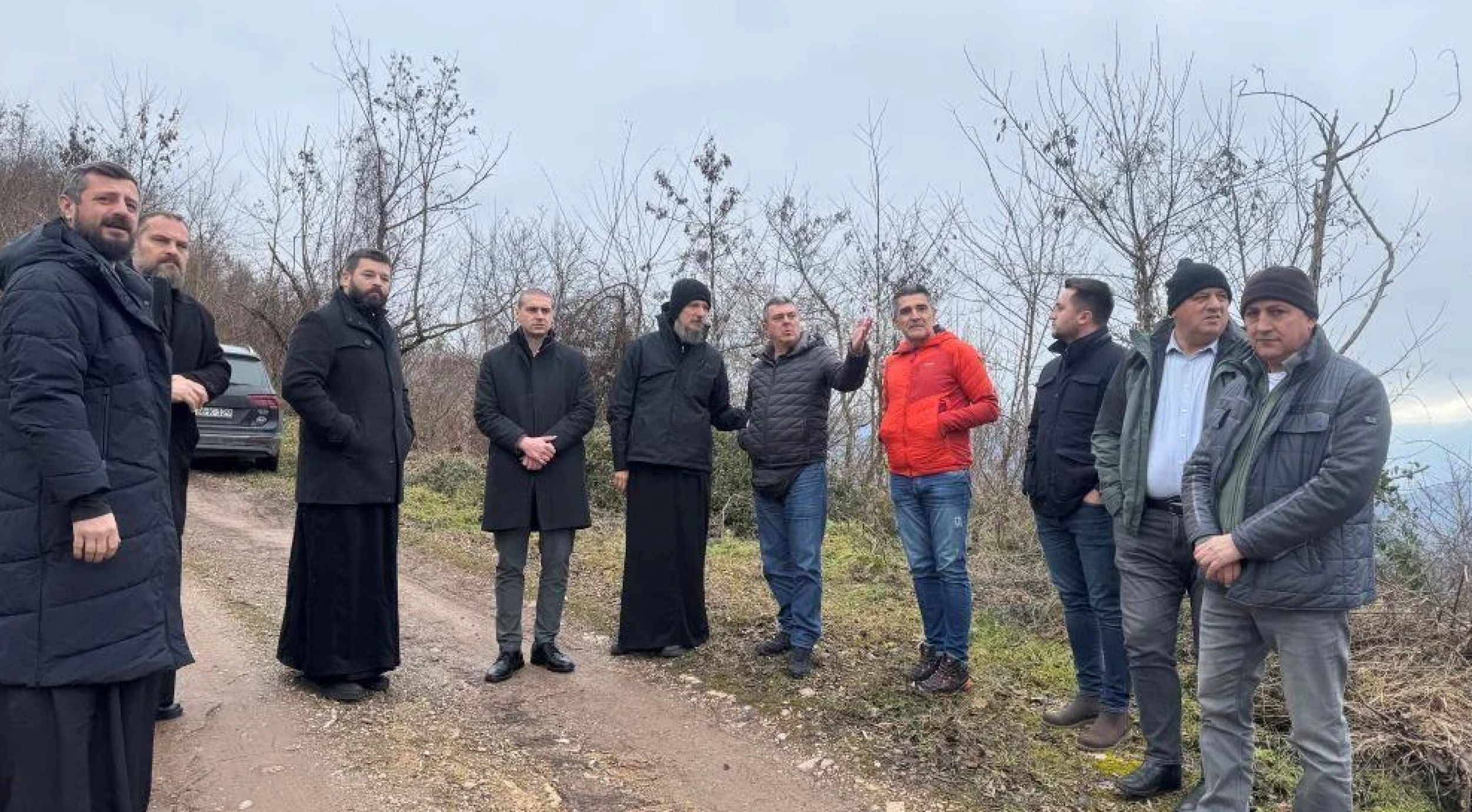 Митрополит Димитрије уручио помоћ Патријарха српског Порфирија oпштини Јабланица 