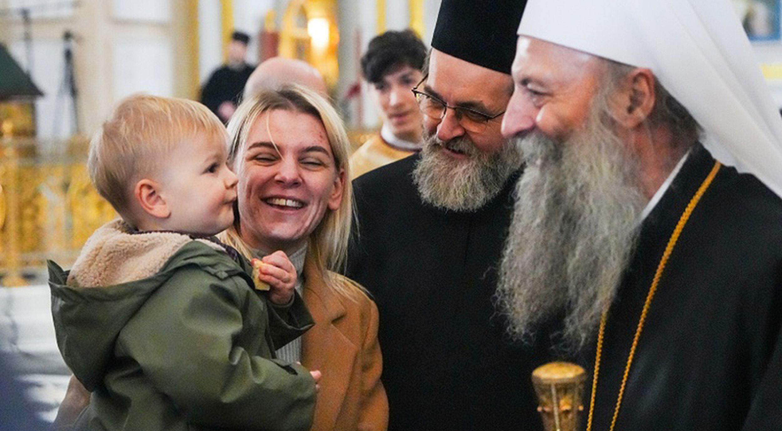 Патријарх Порфирије на Материце богослужио у храму Светог Саве