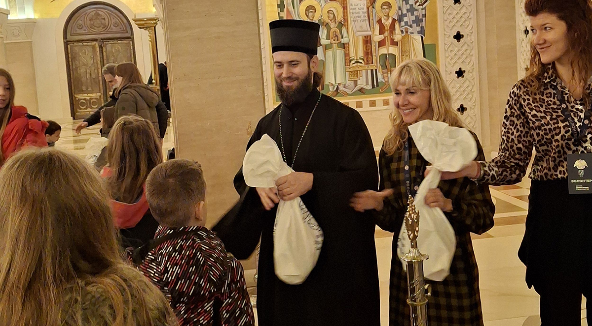 Божићно даривање у храму Светог Саве на Врачару