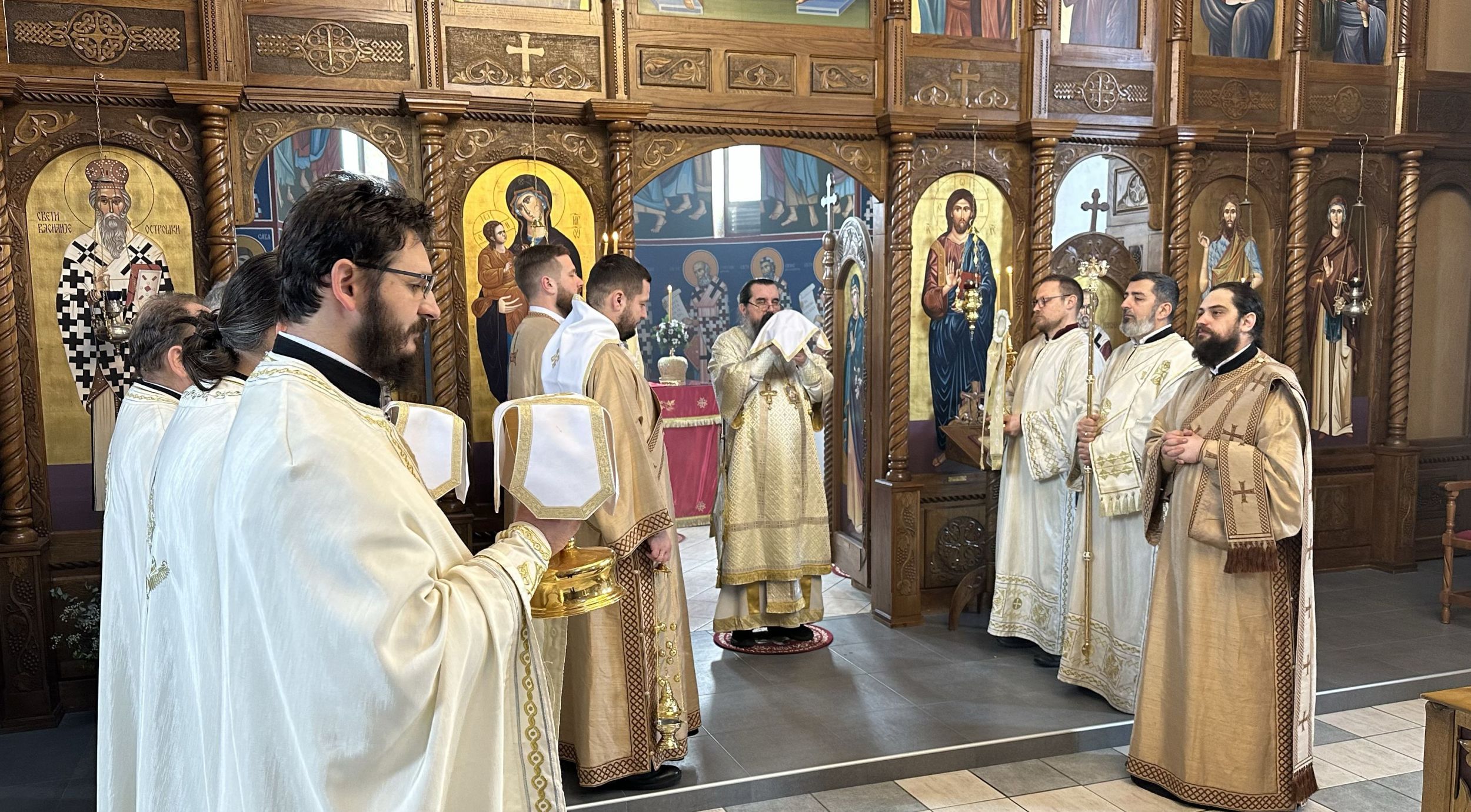 Епископ Јеротеј богослужио у Касарским Ливадама