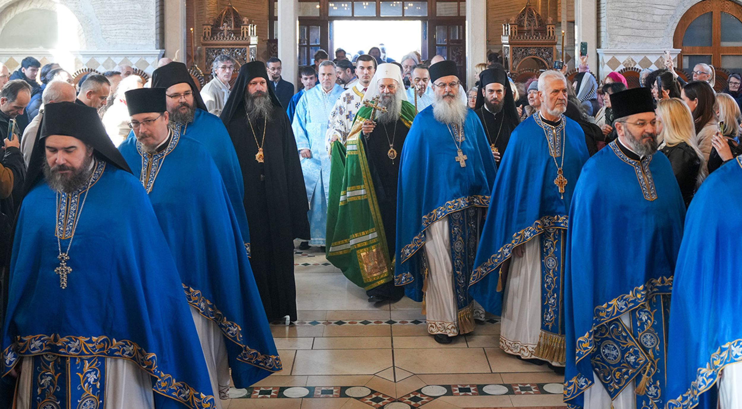 Let Christ be the center of our life