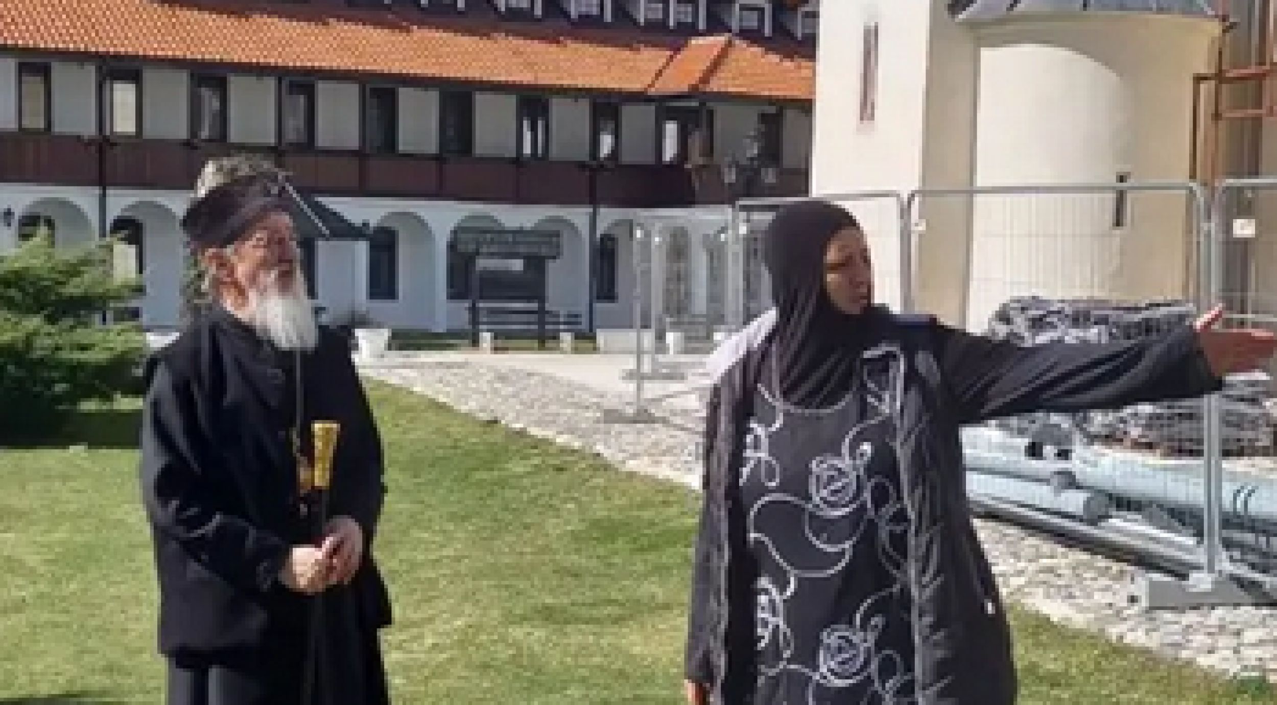 Митрополит Атанасије посетио манастир Милешеву пред почетак сезоне радова