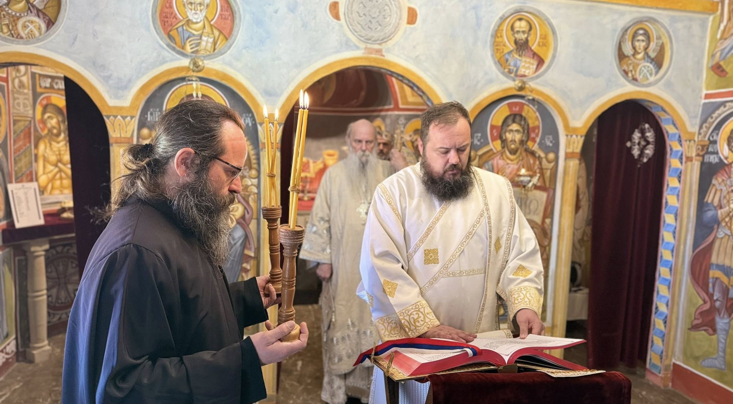 Владика Јован началствовао светом Литургијом у Славонској Пожеги