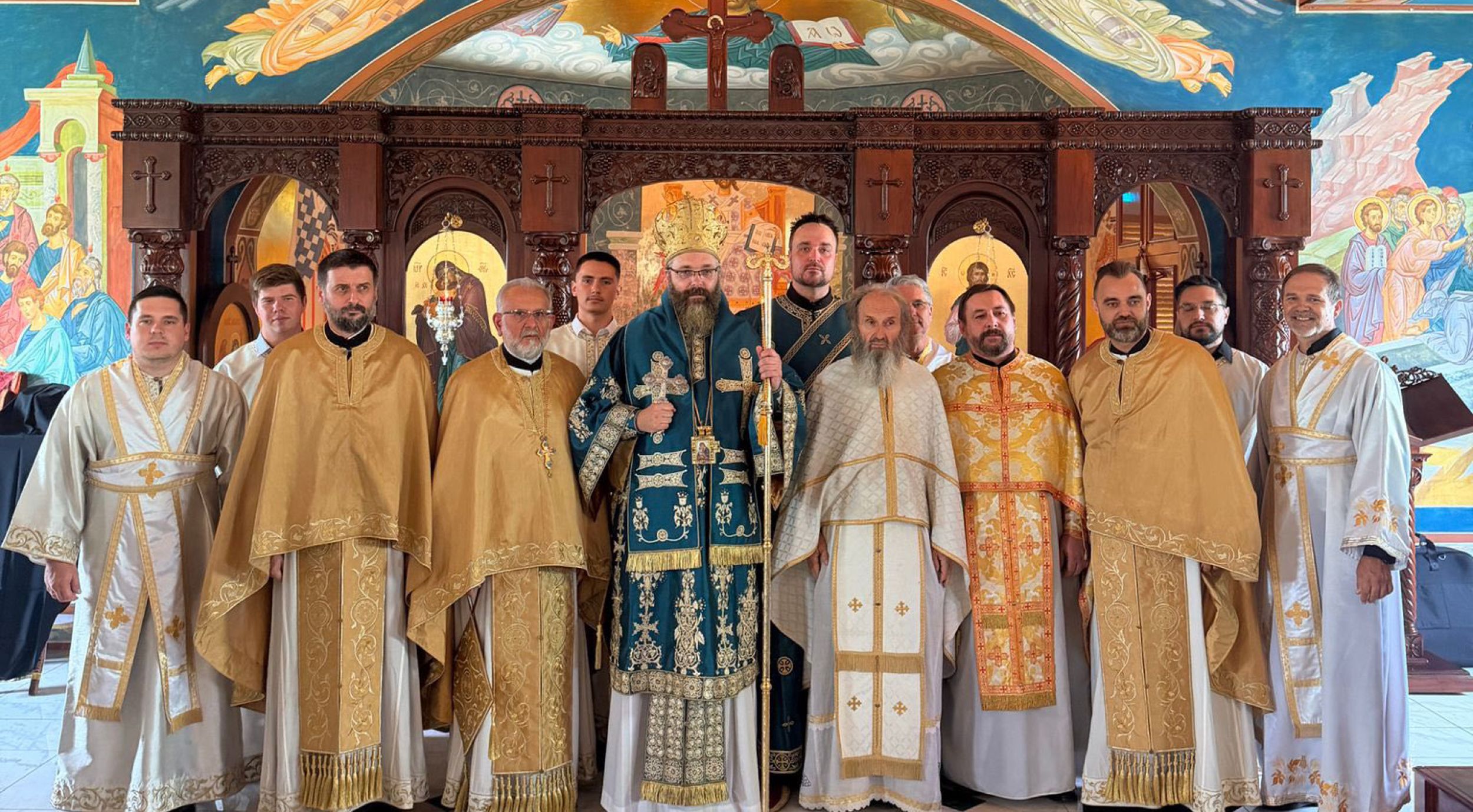 Митрополит Силуан посетио Црквену општину Светог Николе у Вајколу