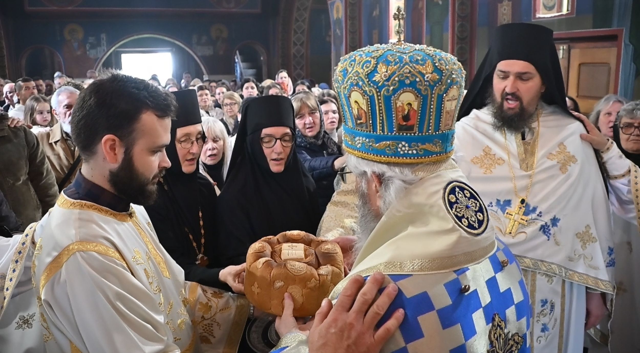 Слава у манастиру Дивостину