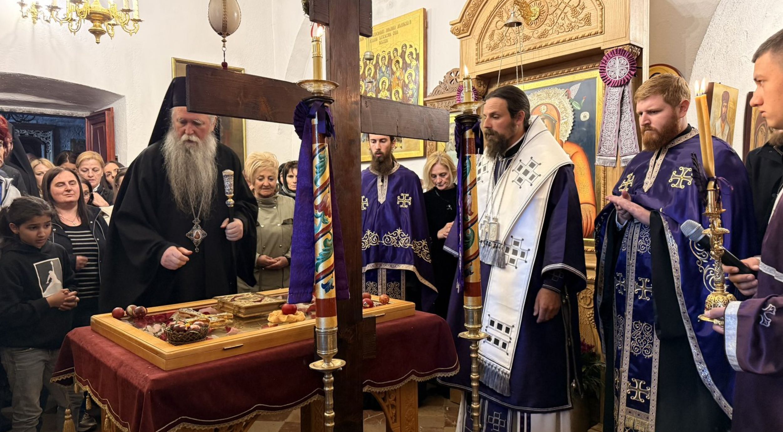 Раном Његовом ми се исцелисмо