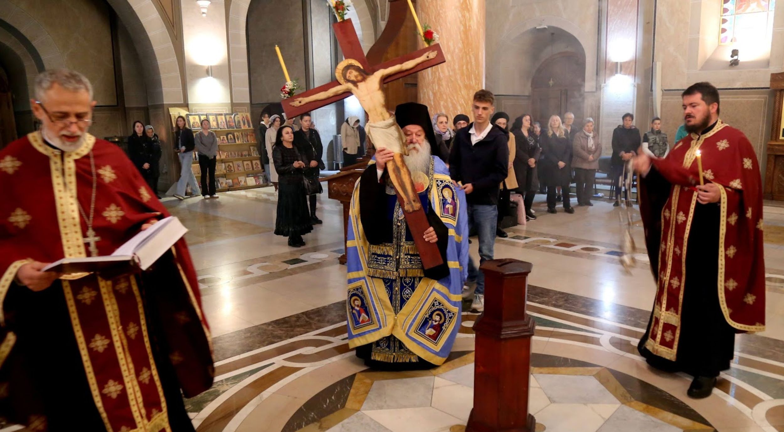 Велико бденије у Саборној цркви у Сарајеву