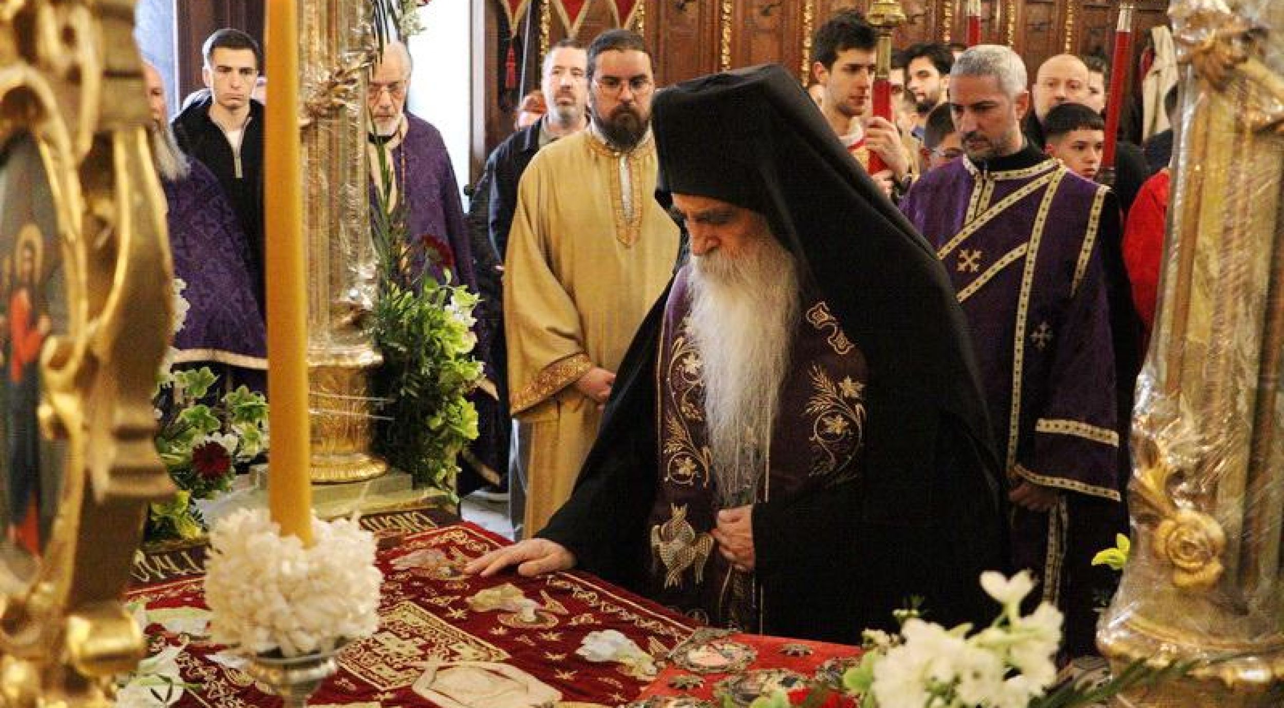 Вечерње Великог петка и јутрење Велике суботе у Саборном храму у Новом Саду